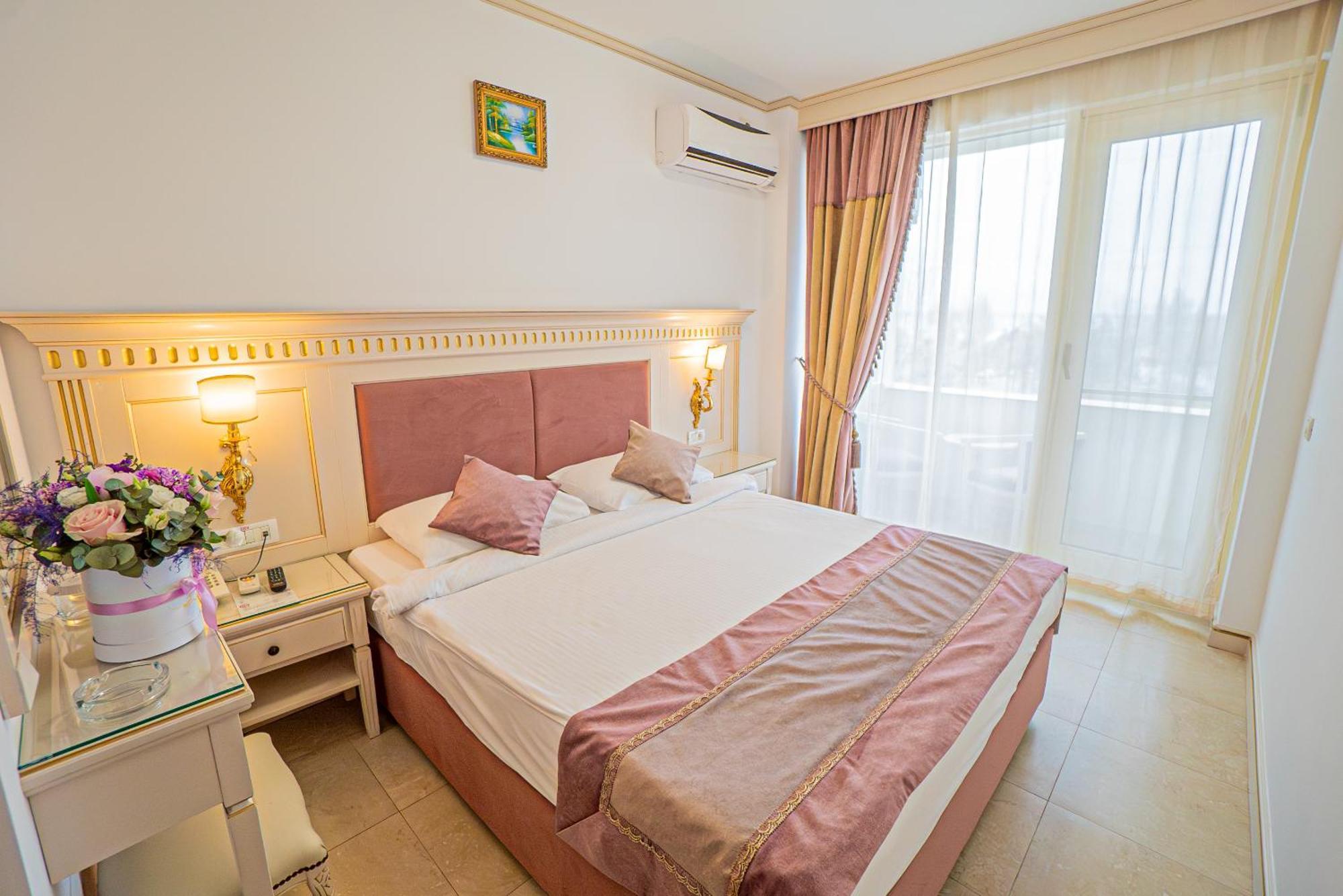 Sulina International Hotel 4*